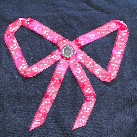 Gap Bundle size 5T Zip Sweatshirt & Top - Picture 2 of 5